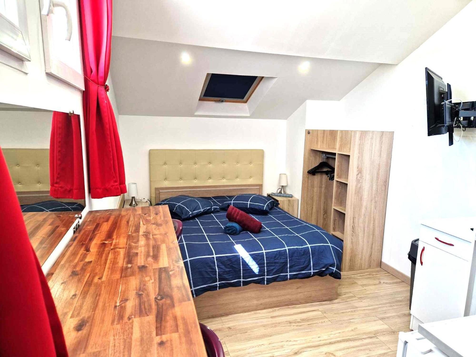 08 - Tres Joli Studio Tout Equipe Avec Parking Privatif Gratuit, Grand Fourgon Possible, Tout Le Linge De Maison Est Fourni Razac-sur-l'Isle Экстерьер фото